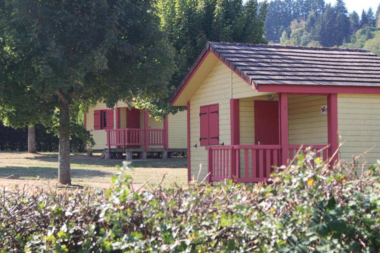 Camping Les Feuilles Chauffailles Exterior foto