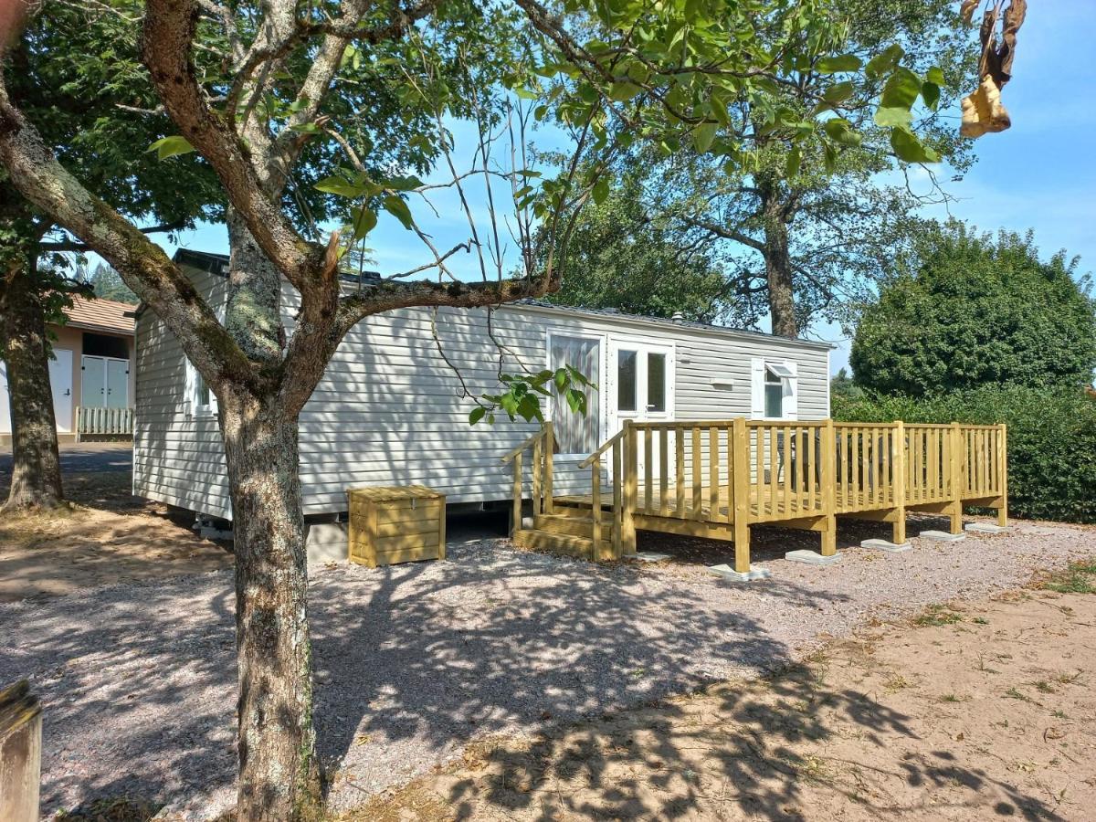 Camping Les Feuilles Chauffailles Exterior foto