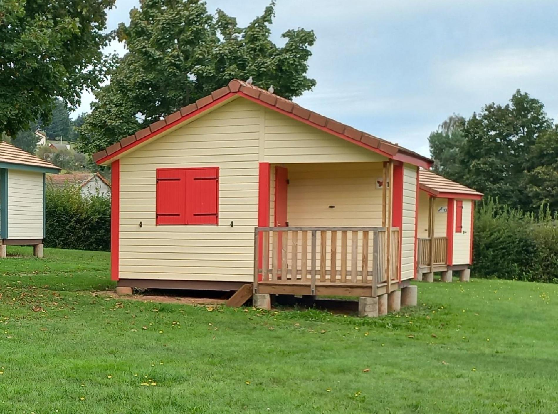 Camping Les Feuilles Chauffailles Exterior foto