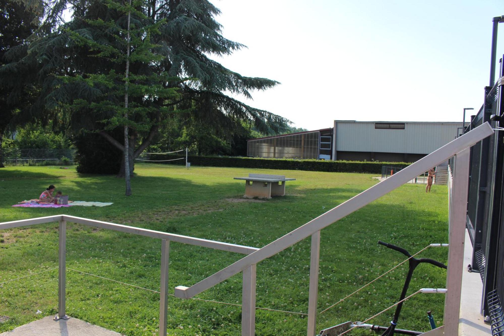 Camping Les Feuilles Chauffailles Exterior foto